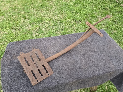Antique cast iron horse - cast,